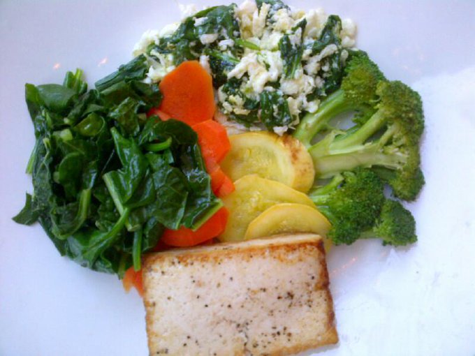 Dinner :) yum! #GoVeg #healthy http://t.co/uPxIxJVgRf<a href="/tag/goveg"class="tags">#GoVeg</a><a href="/tag/healthy"class="tags">#healthy</a>