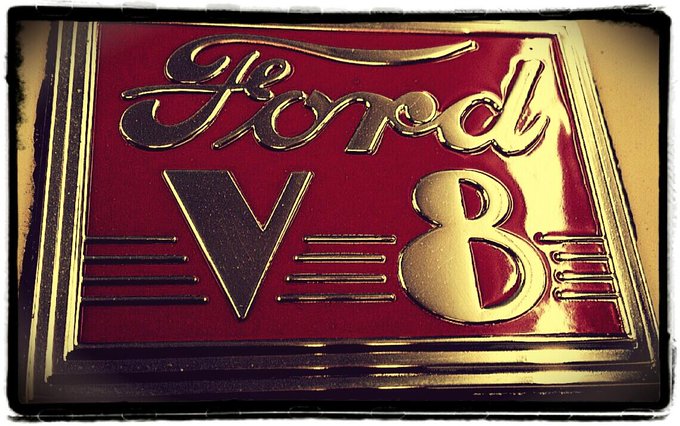 Bored... http://t.co/wjqRFKQ82R