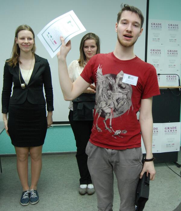 GradeGames's tweet image. В номинации "лучшее решение профессионального кейса" победил Сергей Шафранский.