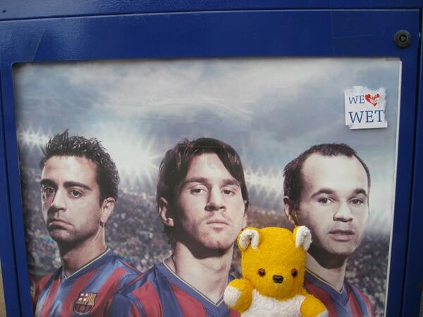 YellowTed's tweet image. Down the nou camp for a quick try out. Look out for Yellow Ted wearing no' 27 shirt next year. #messi