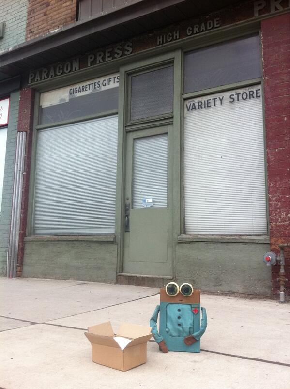 And it begins... #kleenoxkampaign #wewalkamongyou #Fringemtl #behindthescreens #puppetry