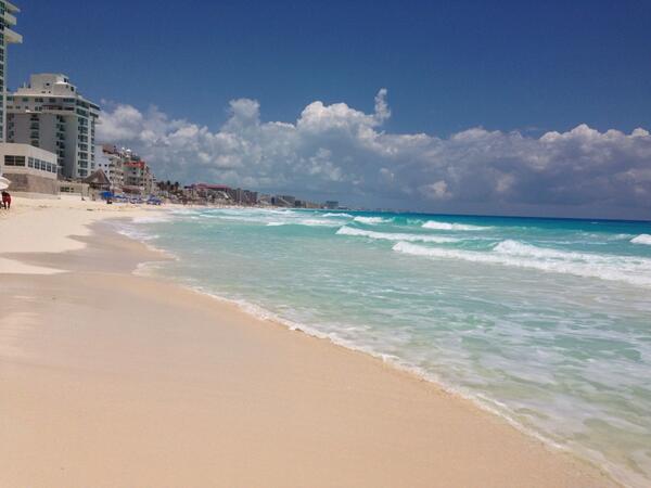 LozadaHarold's tweet photo. Tienen que visitar moon palace en Cancún http://t.co/LeJLwLel9R