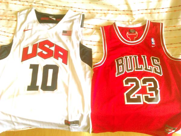 vicentteadr's tweet photo. Gracias a @CamisetasNBAesp por este pedido de gran calidad gracias!!! http://t.co/sBdIjfM6sL