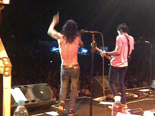 #SlankRedMildTour2013 "Cinta itu benih, itu jernih, itu tinggi...."