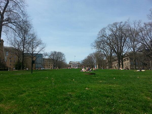 UWMadison's tweet photo. It's finally green! RT @_WUD: A beautiful day on campus! http://t.co/0QEWutnfBU #UWSpring