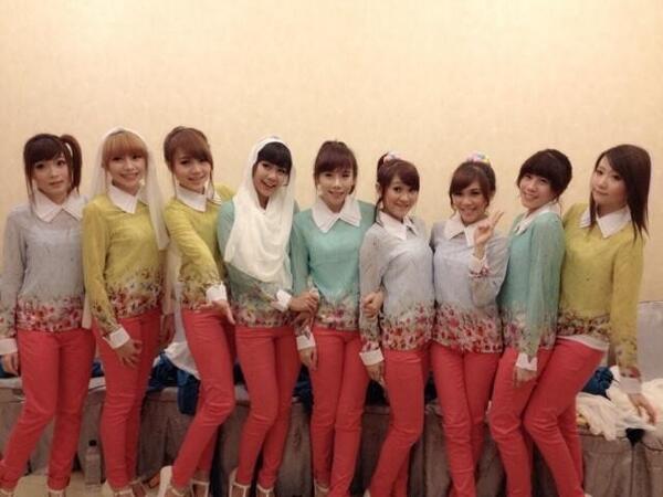arab__chibi's tweet photo. شيلي بيلي " انيسا بالحجاب " #جميله http://t.co/QqrcgEufyy