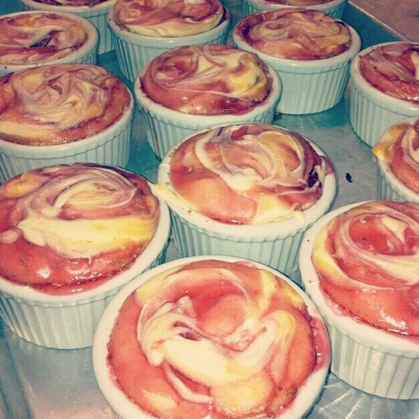 QuieMarie's tweet image. Strawberry cheesecake;) #chefflow #based