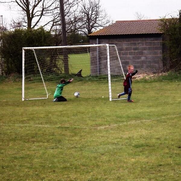 Taylor70Andy's tweet photo. Jack scoring his 1st goal so proud of him http://t.co/NQkD5vHFcF