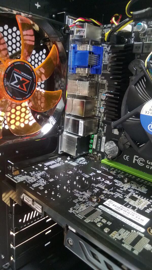 Pcmeditech's tweet image. Quality computers require quality components! GFX card by @AsusUK, @Windows 8, CPU &amp;amp; SSD by @IntelUK #lightingfast