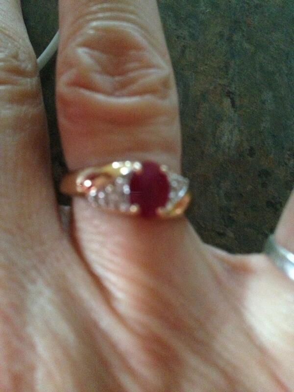 sunshinekjs's tweet image. #spoiled #diamonds #girlsbestfriend #hubby #birthday