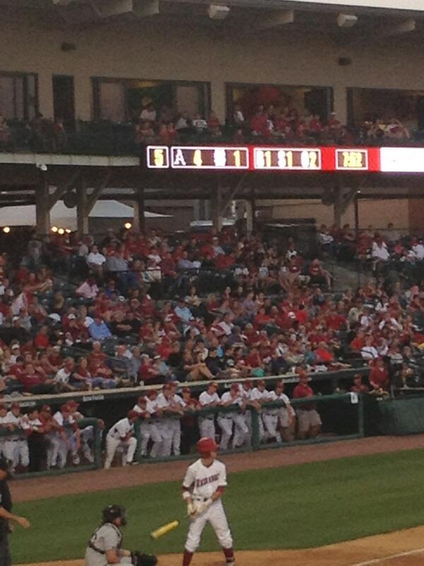 MitchellM_Wx's tweet image. @RazorbackBSB Anyone realize that the Miss State logo is being used on the ribbon board? #WrongTeam #SameColors