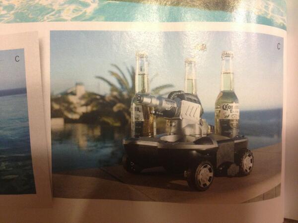 TheeSarahT's tweet image. I need this in my life #beerrobot