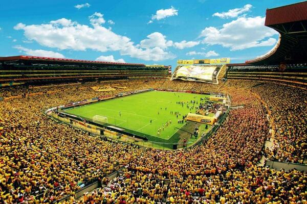 El estadio Monumental con 469 RTs es por votación el estadio ganador #FotoEcuadorEstadios
