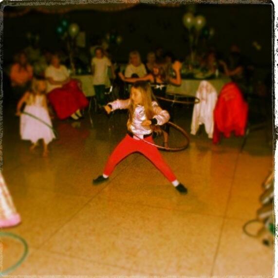 Hop4Huntingtons's tweet image. Fav pic #4 from last years sock hop, the hula hoop contest #Huntingtondisease #curehd
