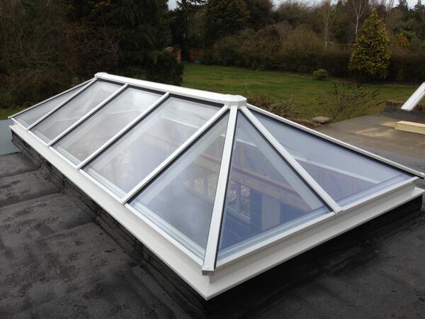 HBD_Systems's tweet image. I bet the sun is shinning through this roof light very nicely on a beautiful day like today!