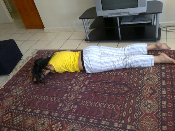 My friend is being lazy !! Hahaha.. I feel the same way..<3 <a href="/jeannemarie07/">Jeanne-Marie̷̴</a>