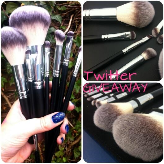 CrownbrushUK's tweet photo. *#Crownbrush #GIVEAWAY*WIN these NEW Syntho brushes!Follow us, Retweet this &amp; 1 WINNER will be picked at 5pm today! http://t.co/fBzSey1sWB
