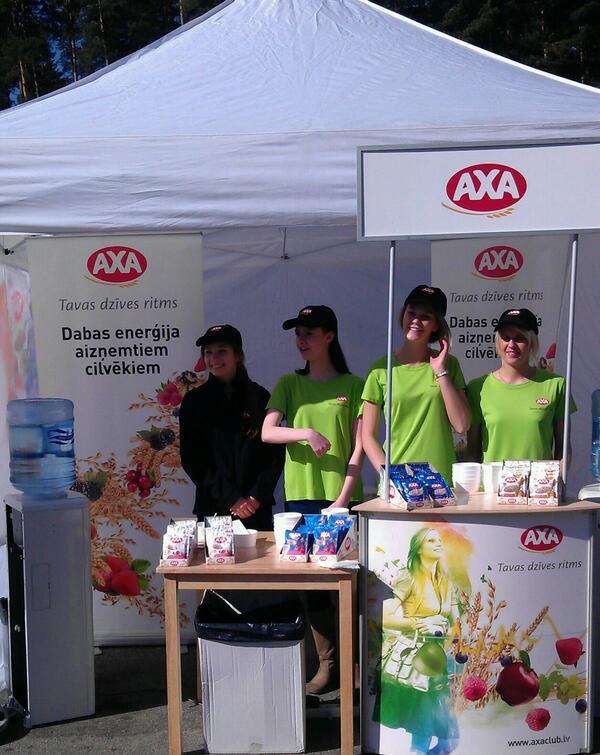 AXA_lv's tweet photo. Šodien Veselīga dzīvesveida diena Mežaparkā un @Skrejiens2013. Nāc nogaršot AXA  gardās biezputras līdz pl.14:00. http://t.co/i7VB1gG7Va