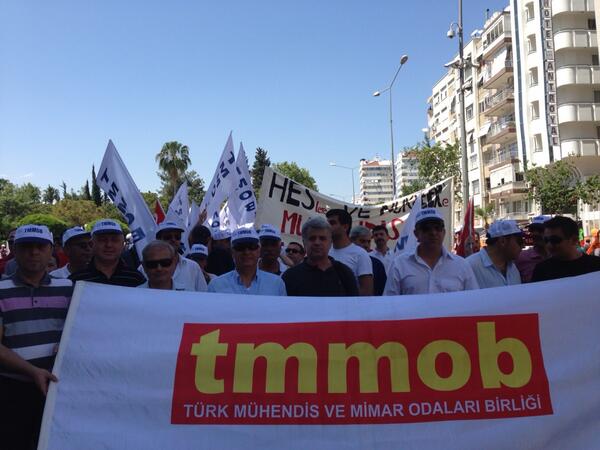 TMMOB'ye bağlı meslek odası başkanları ve üyelerimizle 1Mayıs birlik mücadele ve dayanışma günündeyiz