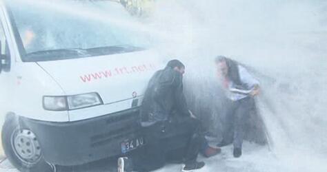 Şişli'de boğuluyorlardı (video) ntv.ac/YlQ9GY