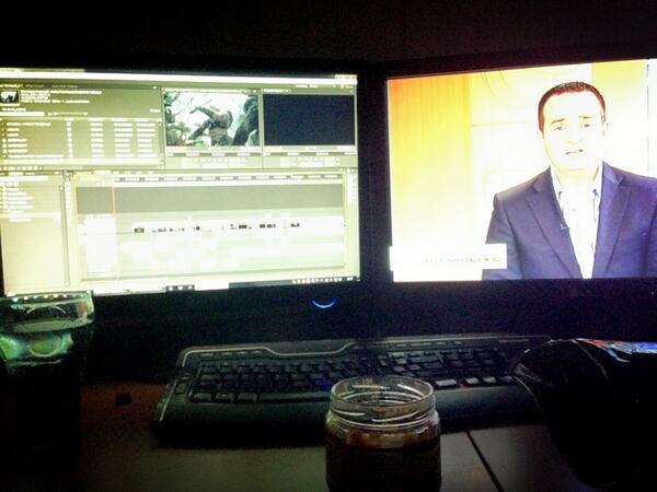 mirrormatt86's tweet image. @rob_mcknight catching up on #9StreamLIVE while the edit renders...
