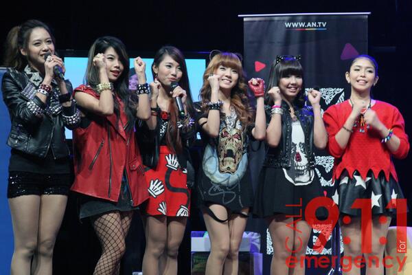 SOS_Emergency's tweet photo. [PHOTOSTREAM] 130430 S.O.S at Galaxy Superstar Season 2 Press Conference http://t.co/LfT5RW8abI http://t.co/NJqMTKyaXb