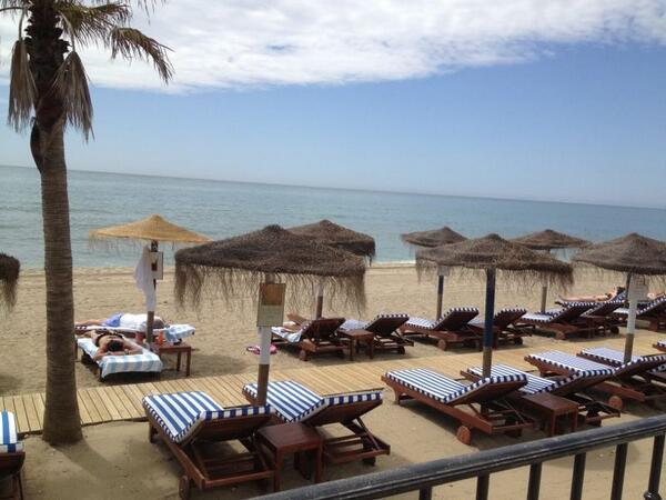 SilverSurfer_75's tweet photo. @yo_rebelde 
Que tengas un buen día en la playa carino. 😎🌊😚 http://t.co/ulvqivNJYj