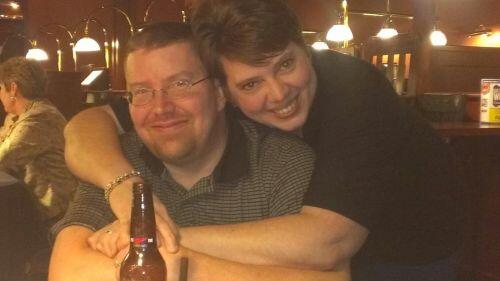 WifeSwapClub's tweet photo. Couples from- Jerseyville, Illinois, United States if u r interested mail us ur profile on  WifeSwap@FastService.com http://t.co/bQvlc9UW3j