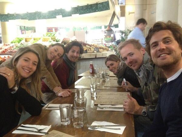 GastinesV's tweet photo. @goonlefou @Mimifourmaux @Marie_delignac @ChrysMDG  #marchesaintmartin http://t.co/qzcWh1jpG4