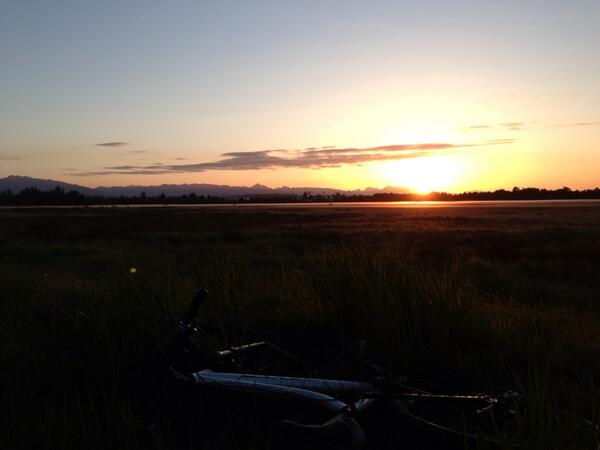 DavidGalos's tweet photo. Vancouver, roadshow day 3 http://t.co/8dE4vAwETd