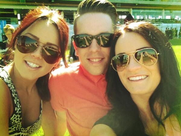 bone_charlotte's tweet photo. #ascot #familytime http://t.co/ZeiCHV43zP