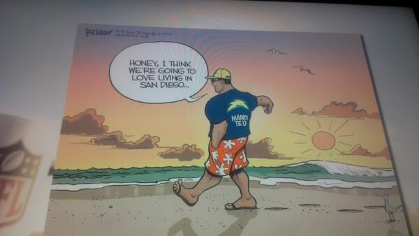 GriffInsanity17's tweet photo. Hahaha that's funny:) this was posted in the San Diego Newspaper!!! #douchey #welcome http://t.co/bKZ8fAp86Z