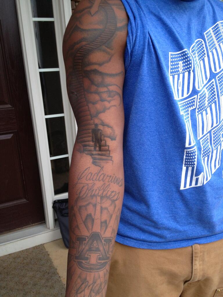 BJMKEq9CYAAkjGv.jpg:large