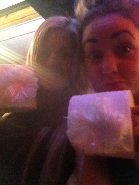VictoriaRose_L's tweet image. Toilet roll flowers #badgimps @ChNightingall
