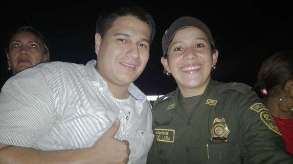 diegocely's tweet photo. @cacs8301 @frank1366 levanté del concierto de silvestre http://t.co/VxyVOZKWaj