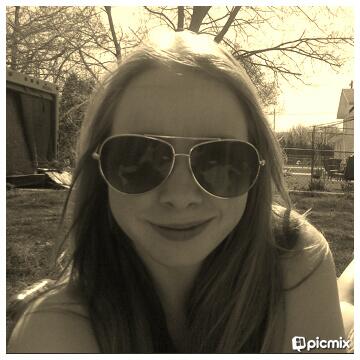 lilshortayy_'s tweet image. #tanning #warm #notsosummer #beautifulday #lovingit #couldntbebetter #happy #perfect