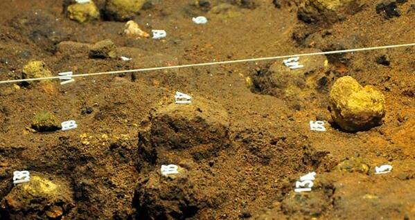 México: Arqueólogos descubren objetos metálicos bajo un templo de Teotihuacán BJNCJS1CAAA5APb