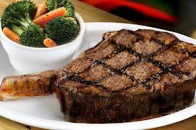 texasroadhouse's tweet photo. RT if you'd like to celebrate #HumpDay with a big #HandCutSteak http://t.co/5otmyxKask