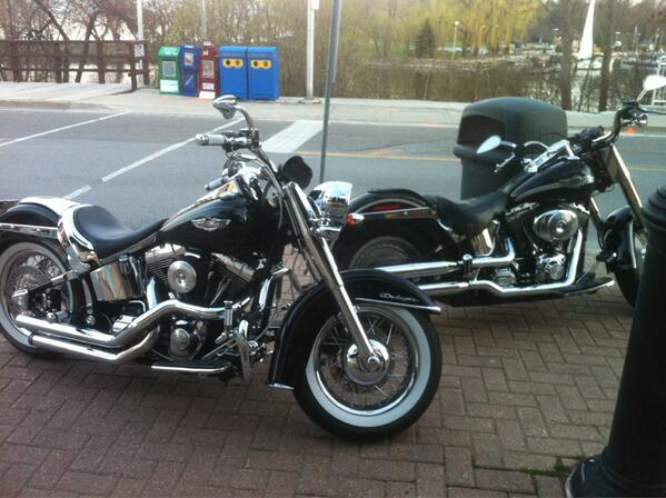 Plankrestobar's tweet photo. @Plankrestobar Harley's on the rocks! http://t.co/zCYw4AUSWz