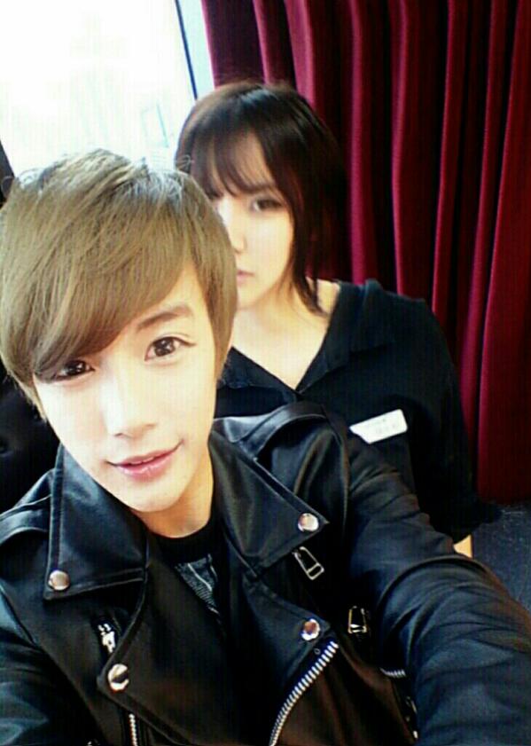 _fosreach's tweet photo. 머리 다듬고!!!촬칵 http://t.co/35VOHdya03