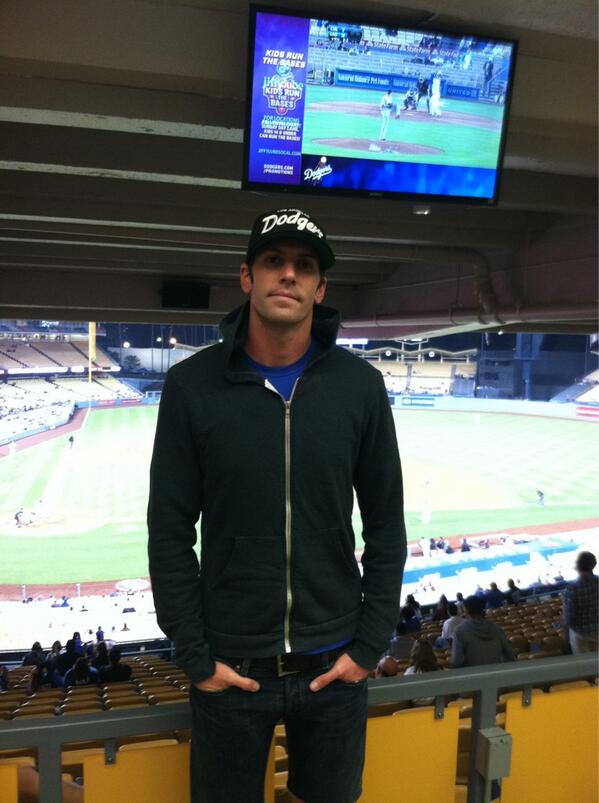 TheBlankFaces tweet media