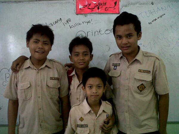 Taylor Gang <a href="/alfalah_reza/">reza</a> <a href="/Mrizkyrmdhn7/">M Rizky Ramadhan</a> <a href="/RicoBryant5/">Rafif Anrico</a> @panca_musanoo