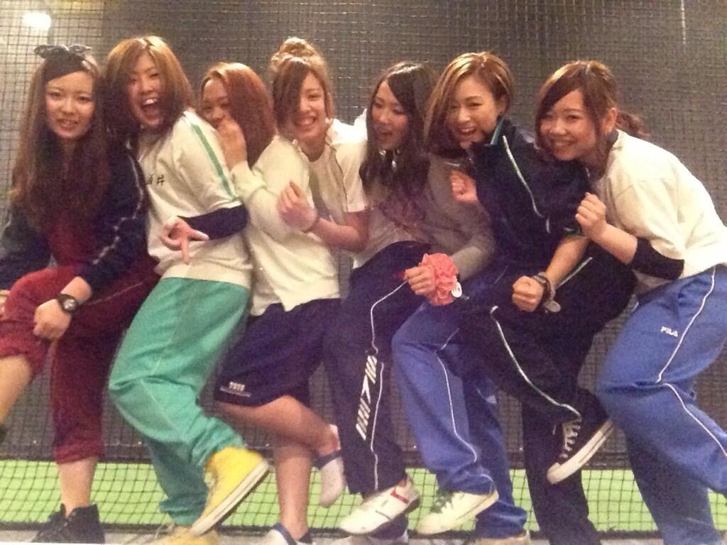 Kana スポッチャいぇーい 高校の体操服いぇーい 泣 泣 かわち野生見て このダサイ体操服着てる佳奈とゆりかを褒めて ほんま 皆体操服可愛いすぎるやろ 笑 Http T Co Innxgj0b1z Twitter