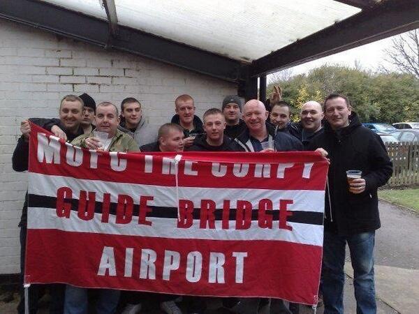 MUFCMenInBlack's tweet photo. http://t.co/T4bXkgvH8X