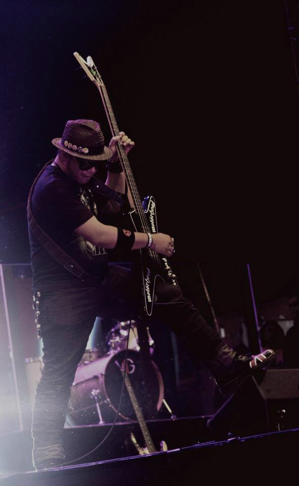 Trisno <a href="/PASbandOfficial/">PAS Band</a>