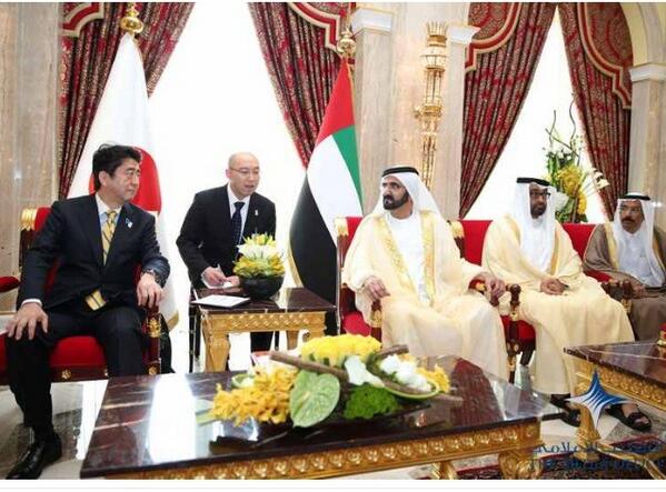 HHShkMohd's tweet photo. Met Japanese Prime Minister Shinzo Abe today in the presence of my brother Sheikh Mohammed bin Zayed Al Nahyan http://t.co/S8X7vsc3Ag