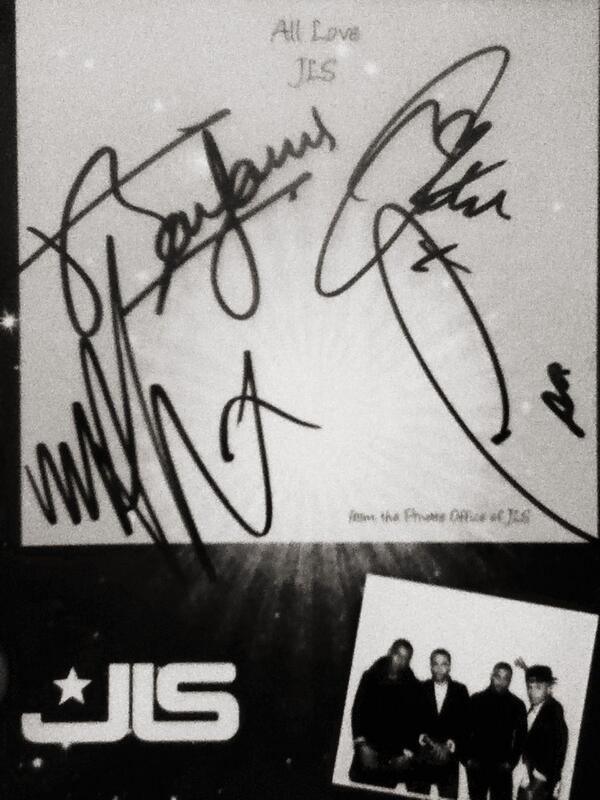 NEW~@stephisdabomb tweet media