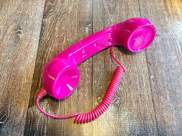 LG_Czech's tweet photo. Horka letni novinka v nasi nabidce "mobilnich" telefonu. http://t.co/EszzfzWKfp