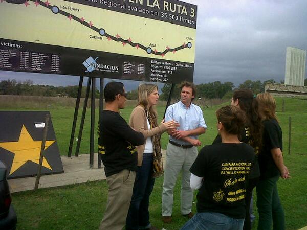 gladys_gonzalez's tweet image. Conversando c representantes d @EstrellasArg, Fund.Laura Cristina Ambrosio Battistel,s/ inseguridad y concientiz vial