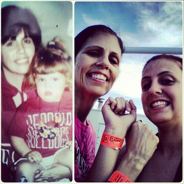 ZapposCulture's tweet image. Before and after of me and momma. #corevalue2 #eyezapp #zapposinstachallenge by annaaashoeee